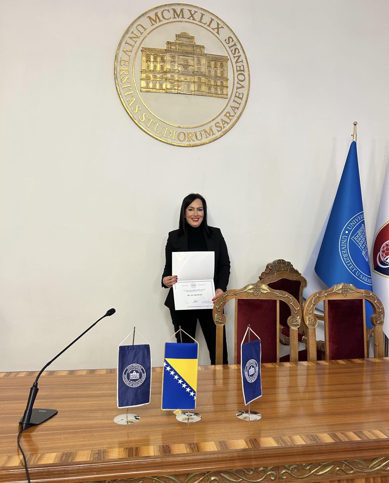 IMG 4f6be5bf99f8ffdc670f2e6816837eb5 V